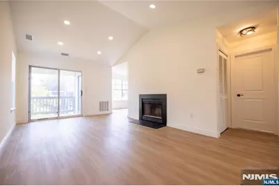 50 Tanglewood Court, South Brunswick Township, NJ 08852 - Photo 2