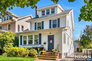 39 Willow St, Glen Ridge, NJ 07028 - Photo 1