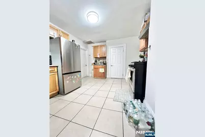 322 River Drive, Garfield, NJ 07026 - Photo 20
