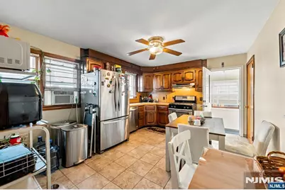 29 Miller Street, Saddle Brook Township, NJ 07663 - Photo 32