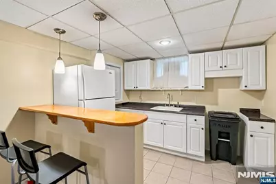 29 Miller Street, Saddle Brook Township, NJ 07663 - Photo 18