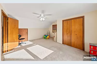 29 Miller Street, Saddle Brook Township, NJ 07663 - Photo 8