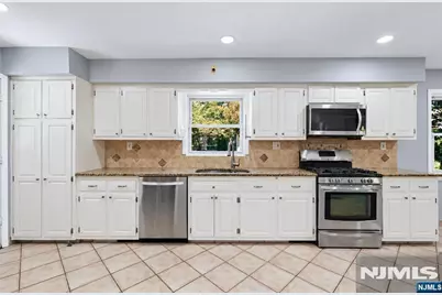 161 Brookdale Street, Maywood, NJ 07607 - Photo 14