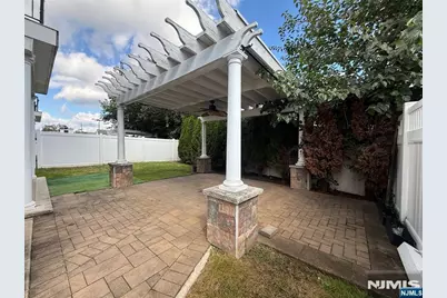 135 Paterson Avenue, Lodi, NJ 07644 - Photo 6
