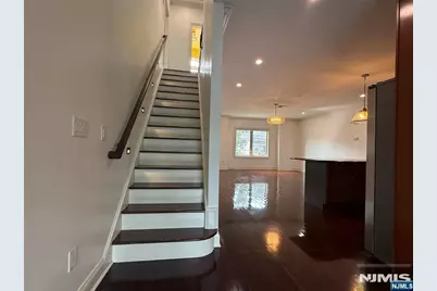 135 Paterson Avenue, Lodi, NJ 07644 - Photo 18