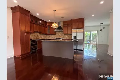 135 Paterson Avenue, Lodi, NJ 07644 - Photo 8