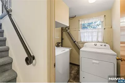 1 Large Avenue, Hillsdale, NJ 07642 - Photo 22