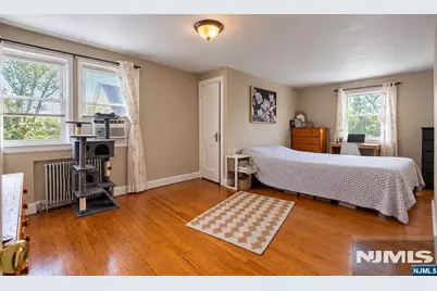 229 River Drive, Elmwood Park, NJ 07407 - Photo 16