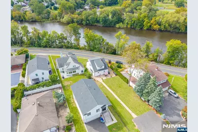 229 River Drive, Elmwood Park, NJ 07407 - Photo 24