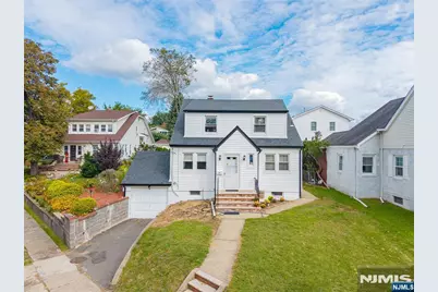 229 River Drive, Elmwood Park, NJ 07407 - Photo 2