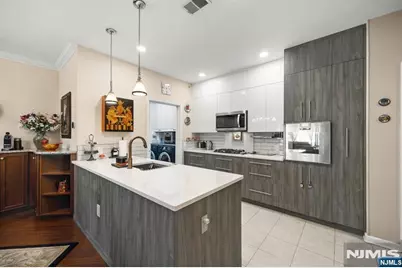 140 Cory Lane, Elmwood Park, NJ 07407 - Photo 4