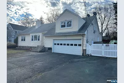 15 Sunrise Drive, Wayne, NJ 07470 - Photo 1