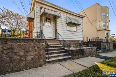 122-124 Eastern Parkway, Irvington, NJ 07111 - Photo 1