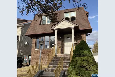 635 Teneyck Avenue, Lyndhurst Township, NJ 07071 - Photo 1