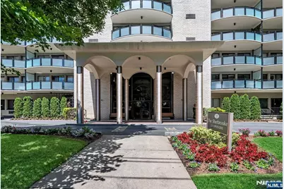 125 Prospect Avenue 8J #8J, Hackensack, NJ 07601 - Photo 1