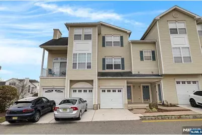 3 Wildflower Lane, Morris Township, NJ 07960 - Photo 1