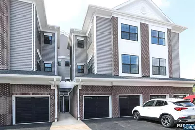 8 Harvest Way, Little Falls Township, NJ 07424 - Photo 1