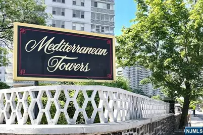 2100 Linwood Avenue 18 G #18 G, Fort Lee, NJ 07024 - Photo 1