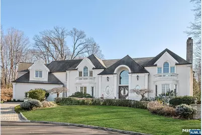 783 Santa Fe Trail, Franklin Lakes, NJ 07417 - Photo 1
