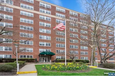 926 Bloomfield 2J #2J, Glen Ridge, NJ 07028 - Photo 1