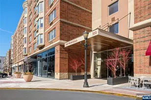 3319 City Pl, Edgewater, NJ 07020 - Photo 1