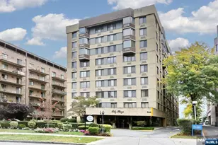 344 Prospect Ave 3A, Hackensack, NJ 07601 - Photo 1