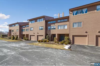 142 Windsor Circle, Washington Township, NJ 07676 - Photo 1