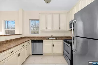 10 Madison 201 #201, Cresskill, NJ 07626 - Photo 1