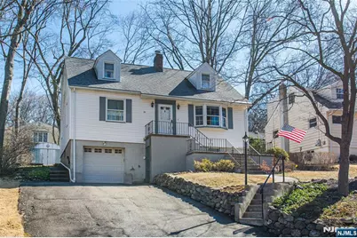 28 Dogwood Terrace, Wayne, NJ 07470 - Photo 1