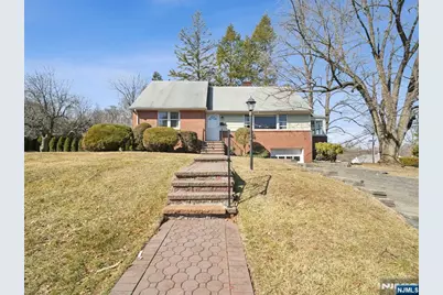 416 Valley View Avenue, Paramus, NJ 07652 - Photo 1