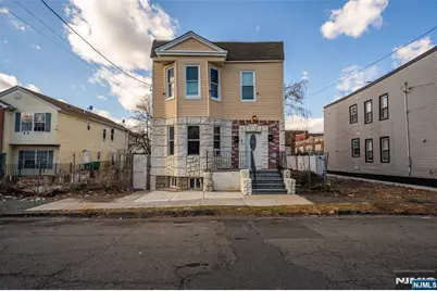 667 15th Street, Newark, NJ 07103 - Photo 1