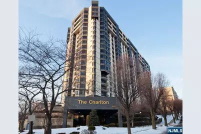 1265 15th Street 3E #3E, Fort Lee, NJ 07024 - Photo 1