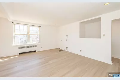 544 Broad Avenue 3 #3, Leonia, NJ 07605 - Photo 1