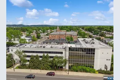 15-01 Broadway 32 #32, Fair Lawn, NJ 07410 - Photo 1