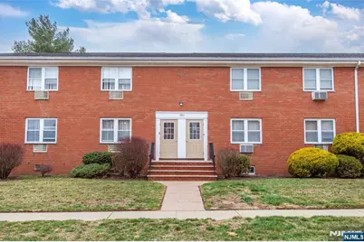 68 Knox Terrace 1A #1A, Wayne, NJ 07470 - Photo 1