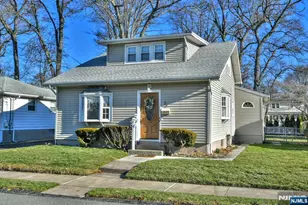 33 Bergen Ave, Waldwick, NJ 07463 - Photo 1