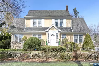 160 Claremont Road, Ridgewood, NJ 07450 - Photo 1