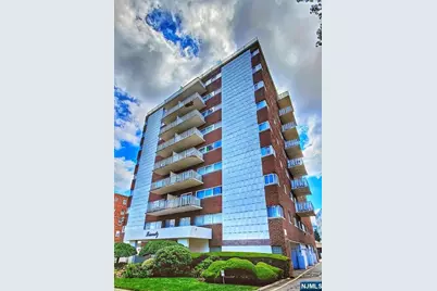 2180 Center Avenue 5C #5C, Fort Lee, NJ 07024 - Photo 1