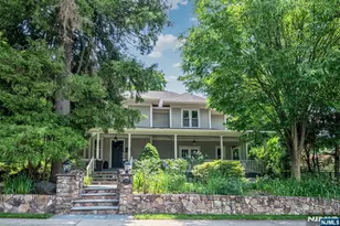 35 Jane St, Closter, NJ 07624 - Photo 1