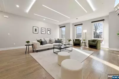 578 Kearney Avenue, Cliffside Park, NJ 07010 - Photo 1