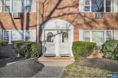 10 Manchester Court, Wayne, NJ 07470 - Photo 1