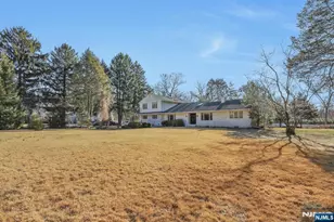 919 Colonial Rd, Franklin Lakes, NJ 07417 - Photo 1