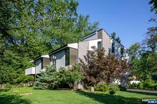 17 Sycamore Ave, Hillsdale, NJ 07642 - Photo 1