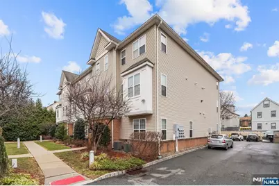 410 Howe Avenue 14 #14, Passaic, NJ 07055 - Photo 1