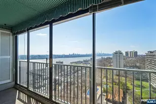 5 Horizon 1507, Fort Lee, NJ 07024 - Photo 1