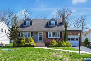 72 Monhegan Ave, Oakland, NJ 07436 - Photo 1