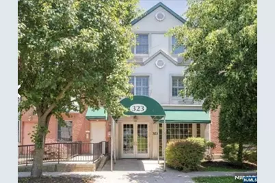 323 Willow Street 2J #2J, Teaneck Township, NJ 07666 - Photo 1