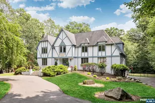 103 Macintyre Ln, Allendale, NJ 07401 - Photo 1