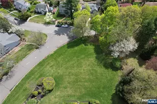 812 Golf Pl, Oradell, NJ 07649 - Photo 1