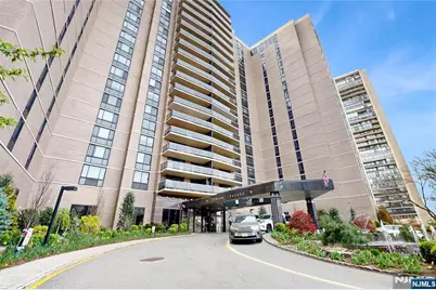 1512 Palisade Avenue 6B #6B, Fort Lee, NJ 07024 - Photo 1
